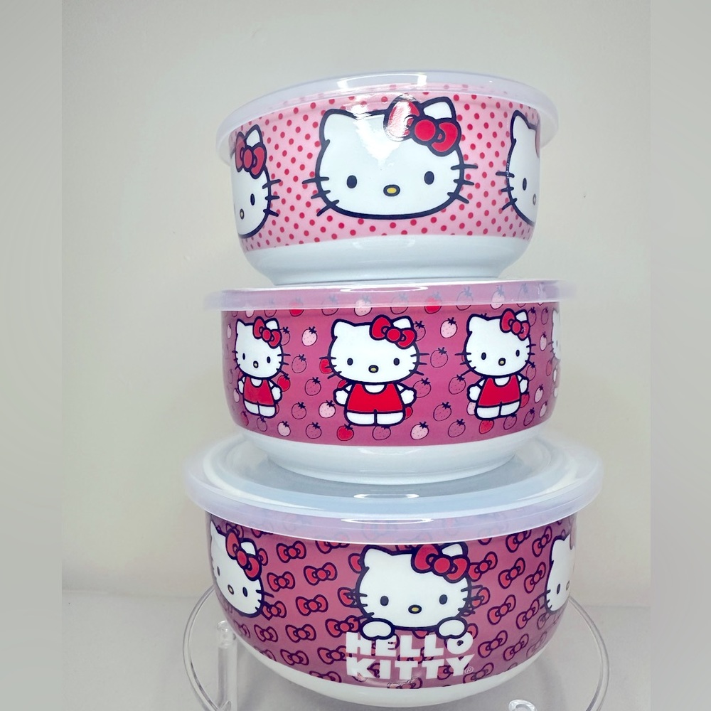 Hello Kitty Pink & Red Food Storage Containers/Bowls with Lids